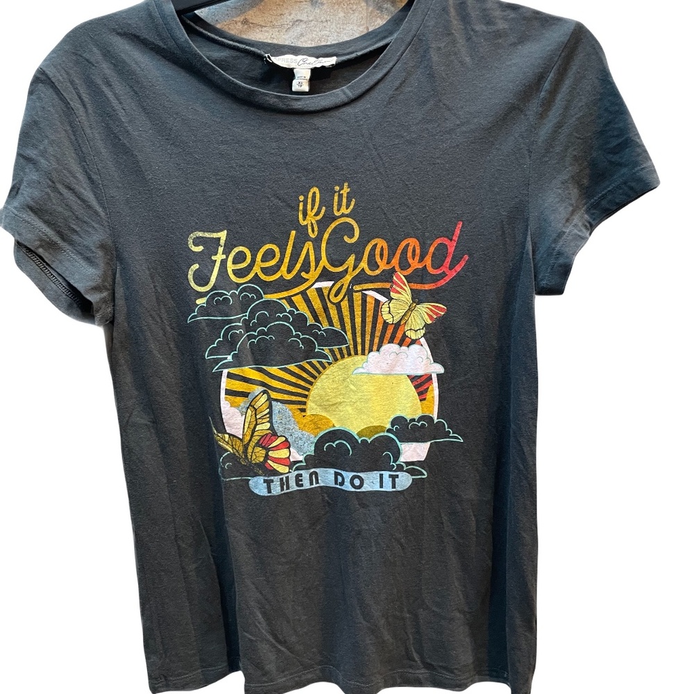 ❤️ EXPRESS IF IT FEELS GOOD THEN DO IT GRAPHIC TEE SHIRT SIZE XS